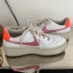 Women’s Nike Air Force 1